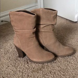 Size 37 Tan Booties